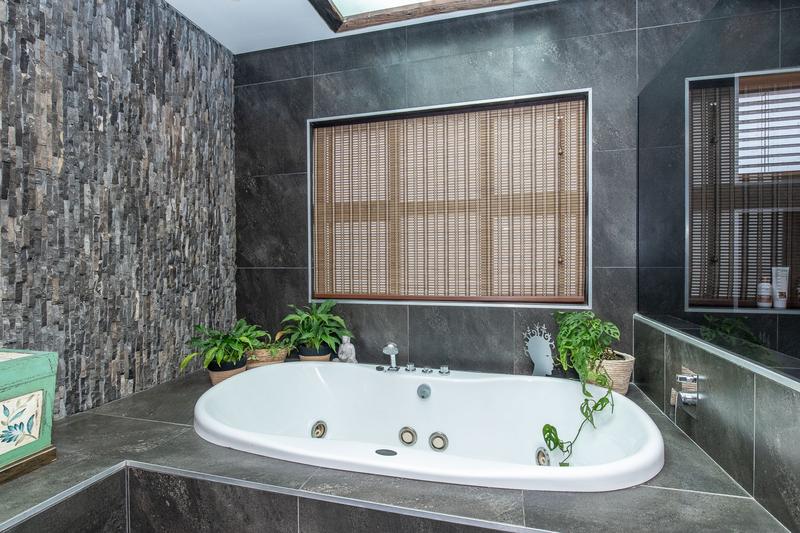 6 Bedroom Property for Sale in Plumstead Western Cape